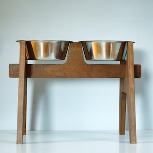 Support surélevé pour gamelles HappyBowl XXL (44 cm) en bois de hêtre fait main pour grands chiens, avec 2 gamelles