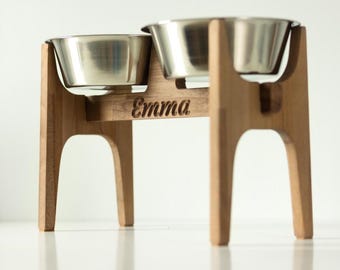 Comedero de madera para perros HappyBowl - Grande/Alto - Comedero moderno de estilo rústico - Comedero para perros - Comedero elevado para perros - Lazo personalizado para perros