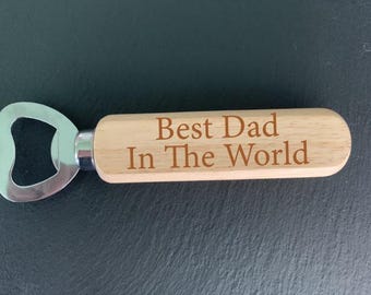 De ultieme vaderdagherinnering | Gepersonaliseerde flesopener met houten handvat