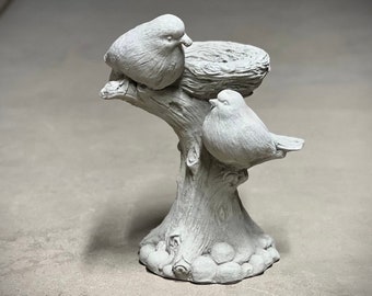 Detailed birds with nest in tree statue Concrete birds sitting on tree figure Garden stone decoration