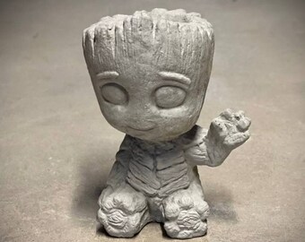 Sitting baby Groot planter figure Concrete flowers pot statue Outdoor Groot sculpture