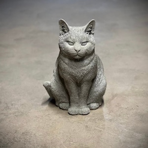 Concrete sitting cat statue Detailed cat figure Indoor or outdoor cat statuary
