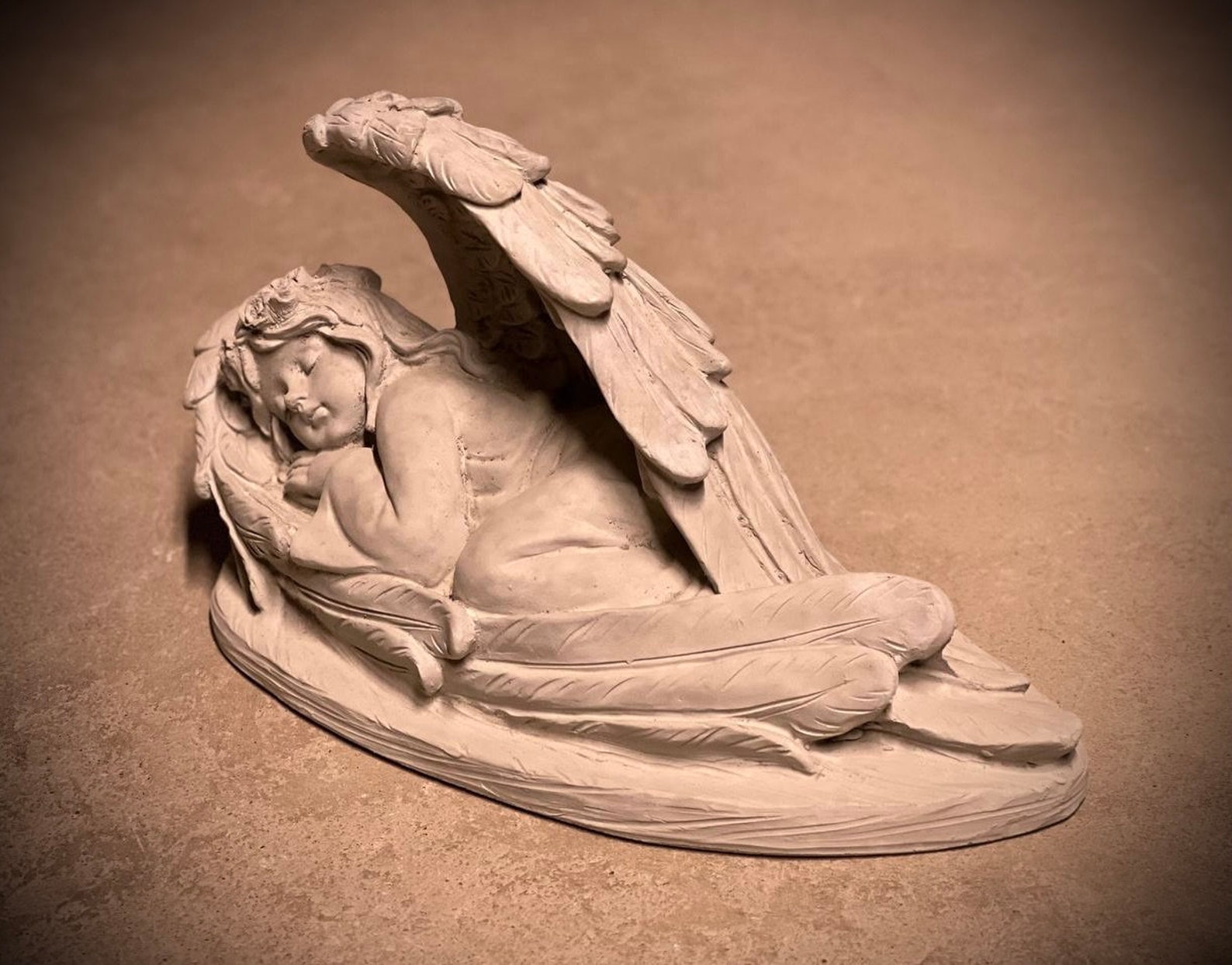 Sleeping Angel in Wings Statue Concrete Angel With Big Wings Figurine ...