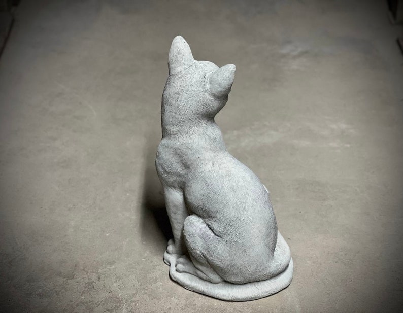 Sitting cat statue Concrete realistic cat figurine Outdoor cat memorial Garden or backyard decoration zdjęcie 10