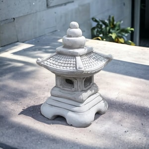 Massive oriental lantern figure Large Asian pagoda statue Concrete lantern sculpture Zen garden