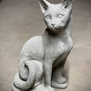 Sitting cat statue Concrete realistic cat figurine Outdoor cat memorial Garden or backyard decoration zdjęcie 5