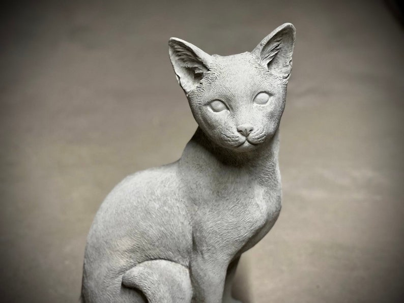 Sitting cat statue Concrete realistic cat figurine Outdoor cat memorial Garden or backyard decoration zdjęcie 7