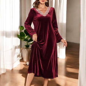 Palace Nights Nightgown Vintage Inspired Summer Nightgown Loose White Long Sleepwear V-Neck Velvet Dress Elastic Sleeves