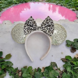 Animal kingdom ears, Minnie ears