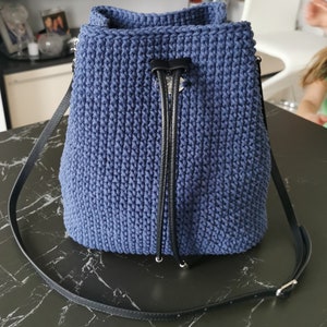 Shoulder bag crocheted from recycled Oeko-Tex cotton
