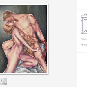 以下が含まれることがあります： 抱き合う2人のヌードを描いた鉛筆画のプリント。男性と女性の姿で、男性が女性にキスをしています。プリントサイズは370mm x 499mmです。
