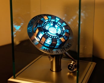 Lampada modello Iron Man Arc Reactor MCU personalizzato The Avengers Tony Stark MK 1 Heart 1/1 film Prop Replica, regalo di San Valentino Regalo per lui