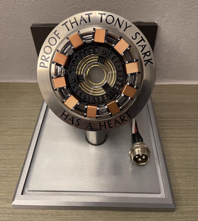 Iron Man Arc Reactor Modell Lampe Maßgeschneiderte MCU The Avengers Tony Stark MK 1 Herz 1/1 Film Prop Replik, Valentinstag Geschenk Geschenk für ihn Bild 4