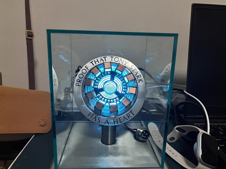 Iron Man Arc Reactor Modell Lampe Maßgeschneiderte MCU The Avengers Tony Stark MK 1 Herz 1/1 Film Prop Replik, Valentinstag Geschenk Geschenk für ihn Bild 7