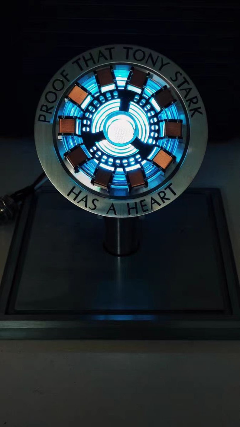 Iron Man Arc Reactor Modell Lampe Maßgeschneiderte MCU The Avengers Tony Stark MK 1 Herz 1/1 Film Prop Replik, Valentinstag Geschenk Geschenk für ihn Bild 9