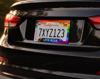 LGBTQ+ Pride regenboog nummerplaathouder, kleurrijke metalen autodecoratie