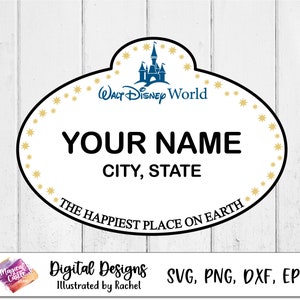 Puede incluir: Una etiqueta de nombre ovalada blanca con un borde de estrellas doradas. La etiqueta tiene el texto "WALT DISNEY WORLD" en azul y negro. La etiqueta también tiene el texto "YOUR NAME" en negro y "CITY, STATE" en negro. La etiqueta tiene el texto "THE HAPPIEST PLACE ON EARTH" en negro.