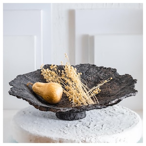 Piatto in cartapesta nera testurizzata - Vassoio Wabi-Sabi per tavolino da caffè - Regalo di inaugurazione della casa boho sostenibile - Centrotavola rustico moderno