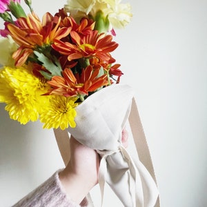 Flower Tote Bag, Bouquet Sleeve Gift Bag, Florist Supplies, Fresh Cut Flower Swaddle, Harvest Bag, Grey Canvas, Holds 1 Mini Bouquet