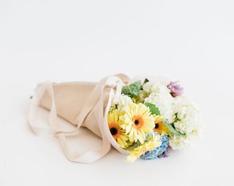 Fresh Cut Flower Tote, Lay Flat Flower Carrier with Pocket, Canvas Bag, Florist Supplies, Flower Accessories, Garden Harvest Bag, Version 2
