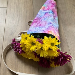 Handmade Flower Satchel, Bouquet Carrier Wraps, Floral Tote Bag, Reusable Flower Gift Bag, Harvest Bag, Gardening Gift, Tie Dye image 9