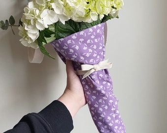 Handmade Flower Satchel, Bouquet Carrier Wraps, Floral Tote Bag, Reusable Gift Bag, Harvest Bag, Flower Swaddle, Gardening Gift, Purple