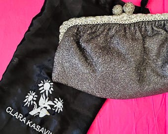 Hermoso bolso de noche vintage de Clara Kasavina