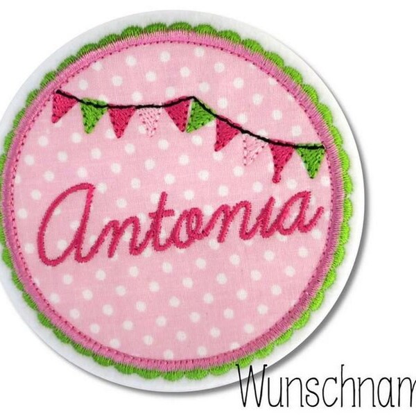 Wunschname Button oval Stickapplikation