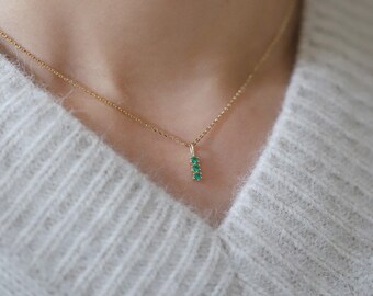 Grüne Drei Zirkon Halskette, 14k Vergoldete Halskette, s925 Silber Halskette, Mini Kette Halskette, Minimalist Halskette, Geschenk für Sie