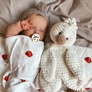 Crochet goose lovey, soft snuggler toy, stuffed animal, baby goose comforter, baby shower gift, goose sleeping toy, baby cuddle blanket toy