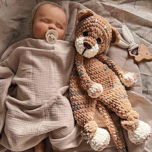 Crochet tiger lovey, soft snuggler toy, stuffed plush animal, baby tiger comforter,baby shower gift, tiger sleeping toy, baby cuddle blanket