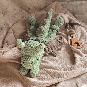 Crochet dragon toy,soft snuggler stuffed dragon,newborn baby gift comforter, baby shower gift, dragon sleeping toy, nursery decor,cuddle toy