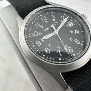 Vintage U.S. Navy 33mm Field Watch, Date, French Movement - Working image 6