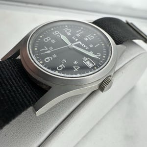 Vintage U.S. Navy 33mm Field Watch, Date, French Movement - Working image 7