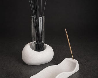 Set met houder voor rietverspreider en wierook | Minimalistisch wellnessdecor | Sculpturale huisgeurbundel