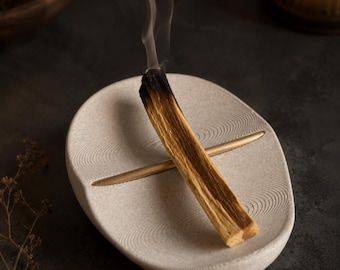 Palo Santo-houder met messing plank | Minimale rituele brander | Sculpturaal wellnessdecor | Moderne wierookhouder