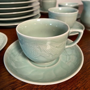 25 - piece Zhongguo Longquan "China Longquan" Celadon type glaze dinner wear tea set