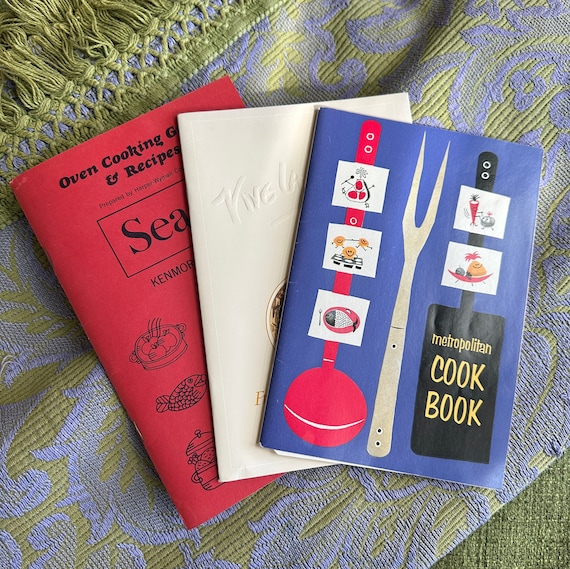 Set of 3 vintage cookbook pamphlets