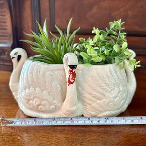 Vintage 4 Swans Swimming Planter Moriyama Mori-Machi White Porcelain Japanese.