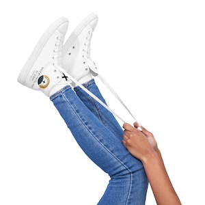Women’s high top canvas shoes