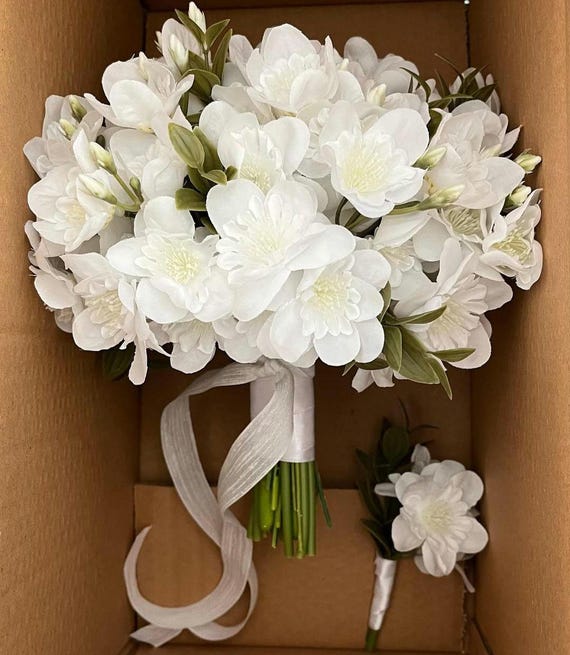 White Jasmine Bridal Bouquet, Chic Wedding Flower Set