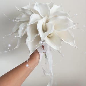 White Calla Bouquet Pearly For Bride With Boutonniere, Bridal Bouquet With Boutonniere, Calla Lilly Bridal Bouquet, Bridal Pearly Bouquet