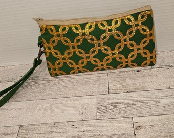 Wristlet