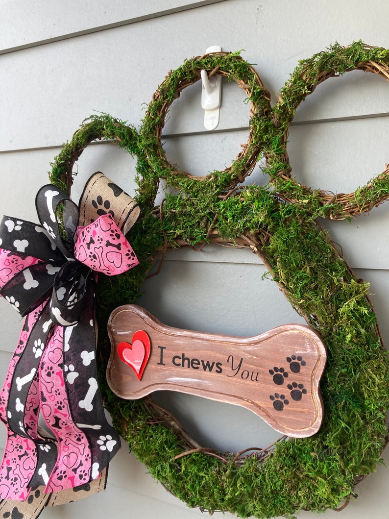 Valentines Paw Print Wreath for Front Door, Dog Paw Print Wreath, Pet