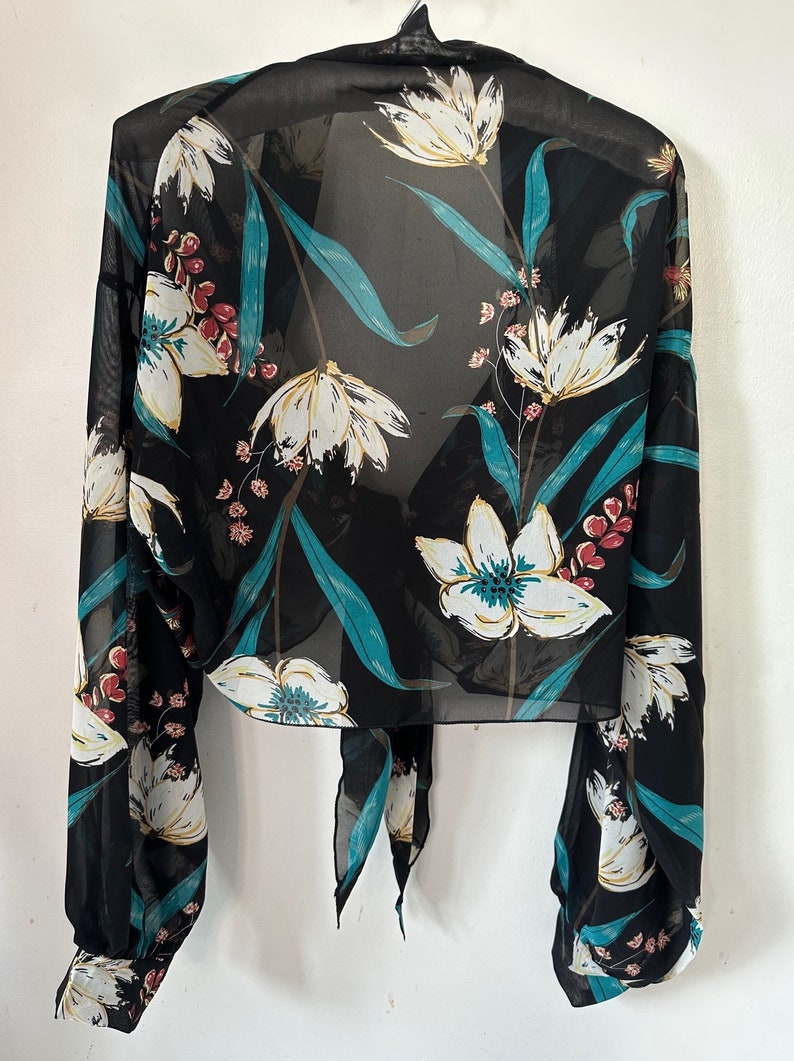 Sarong Jacket Evening Bolero Shrug with cuffed wide sleeves Black Floral
