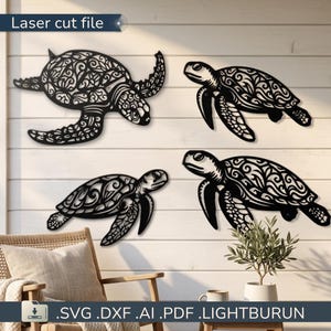 Peut inclure: Quatre pièces d'art mural en métal découpé au laser représentant des tortues de mer noires. Chaque tortue présente un motif ajouré complexe. Le texte "Laser cut file" est dans le coin supérieur gauche. Le bas de l'image affiche les options de type de fichier : .SVG .DXF .AI .PDF .LIGHTBURUN.