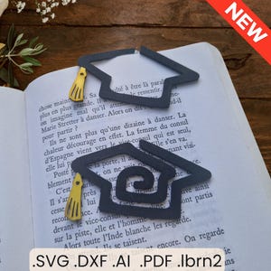 SVG Diploma Cap Bladwijzer Paperclip, Afstudeerpet, Schoolleraar DXF Digitaal Bestand, Cricut Lasersnijden