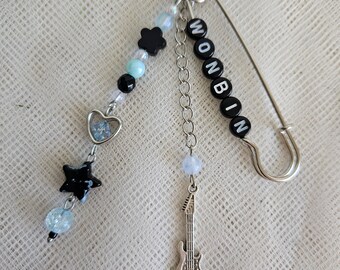 [RIIZEウォンビン着用]RCCS/DENIM RAW CUTTING KEY CHAIN KPOP RIIZE Wonbin - Guitar Keychain - Etsy