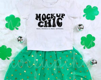 Maqueta de camisa blanca plana del día de San Patricio, maqueta de camiseta plana del día de San Patricio para niños pequeños, foto 3321 de pieles de conejo para niños, camiseta para jóvenes