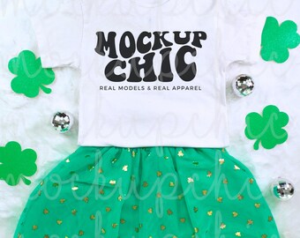 Maqueta de camiseta blanca plana del día de San Patricio, maqueta de camiseta plana del día de San Patricio para niños pequeños, foto Kid Bella Canvas 3001T, camiseta para jóvenes